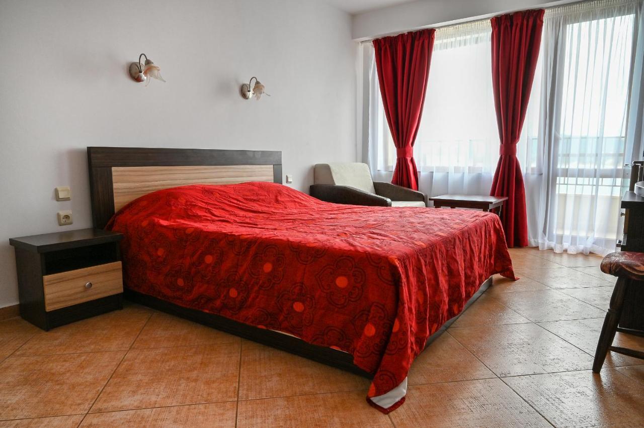 Complex Chayka Guest House بايالا المظهر الخارجي الصورة